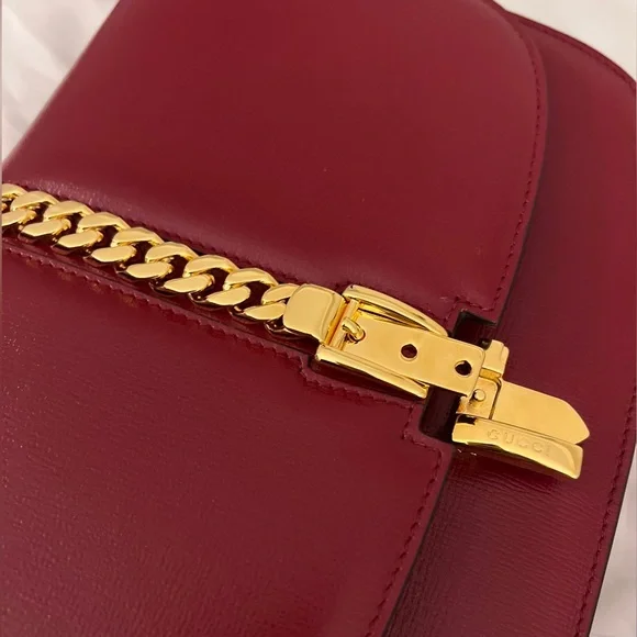 Gucci Sylvie 1969 leather shoulder bag in red NWT - Picture 8 of 9